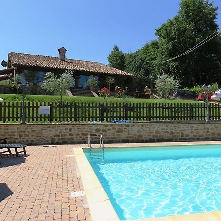 Agriturismo Ponte Di Riocchio غوبيو المظهر الخارجي الصورة