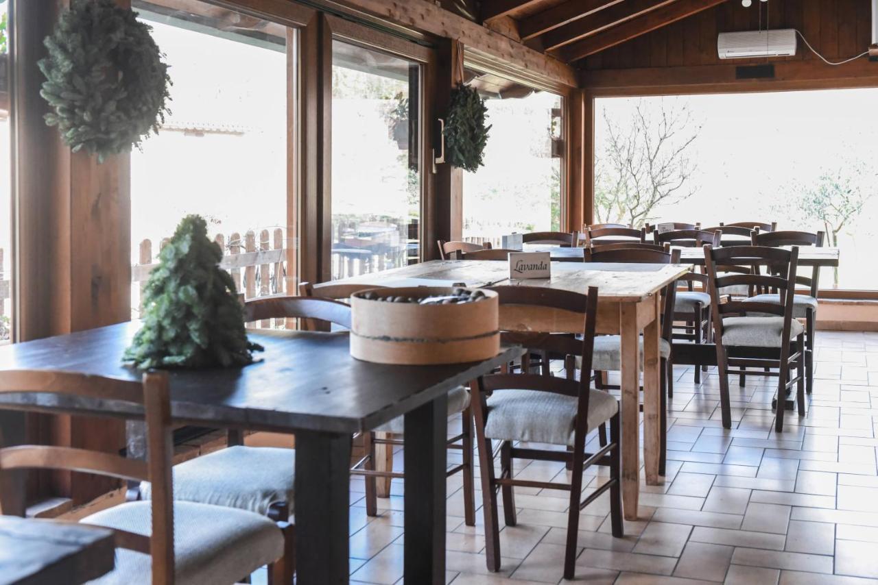 Agriturismo Ponte Di Riocchio غوبيو المظهر الخارجي الصورة