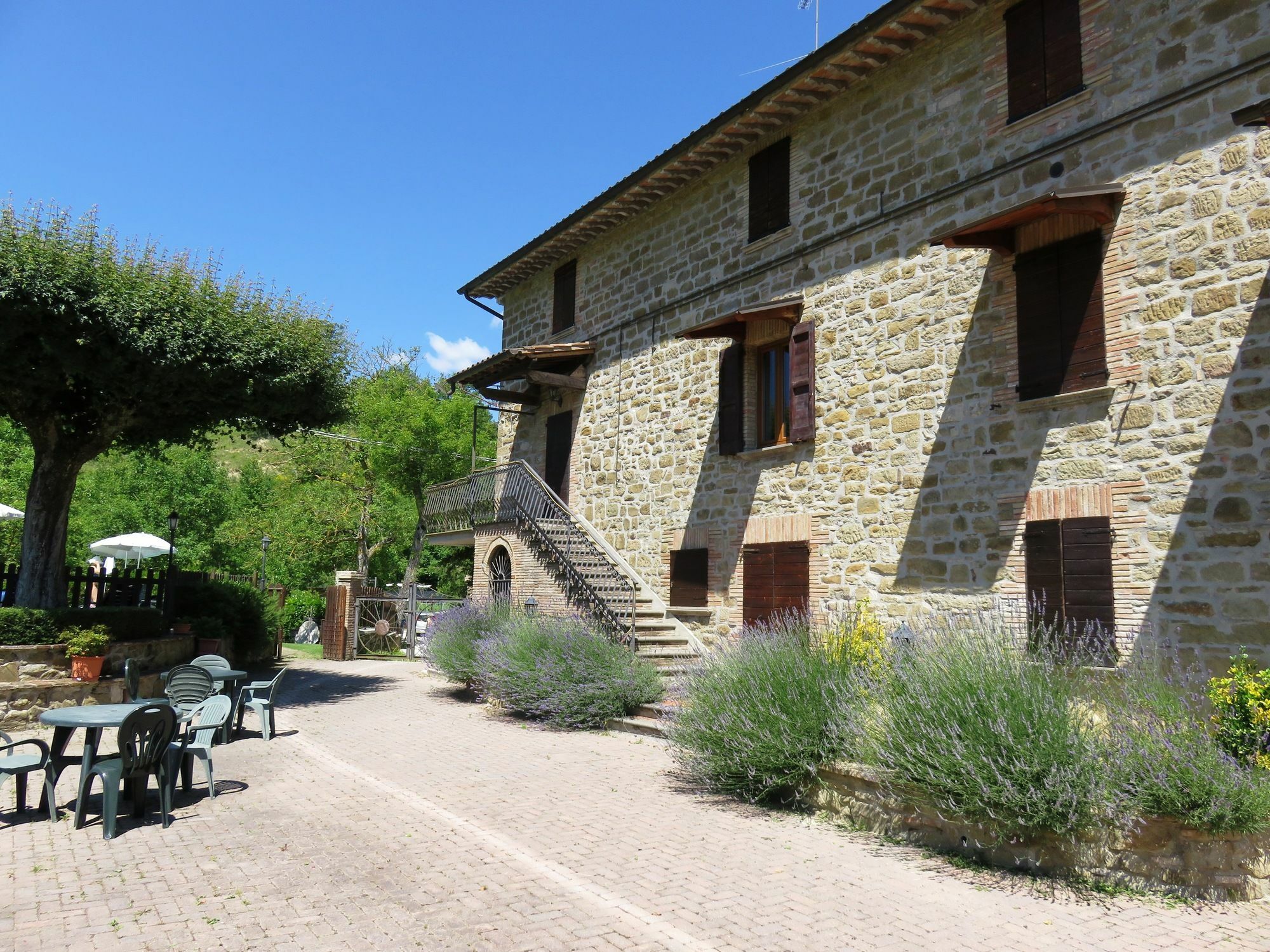 Agriturismo Ponte Di Riocchio غوبيو المظهر الخارجي الصورة